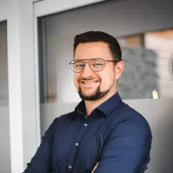 Porträt von Alexander Johl (Mecklenburgische Versicherung)