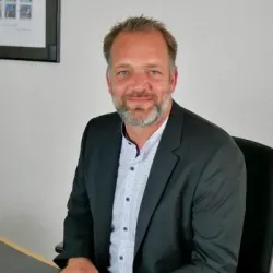 Porträt von Alexander Rathje (Mecklenburgische Versicherung)