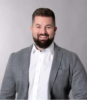 Porträt von Alexander Schwab (Mecklenburgische Versicherung) Porträt von Alexander Schwab (Mecklenburgische Versicherung)