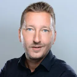 Porträt von Alexander Wojcik (Mecklenburgische Versicherung)