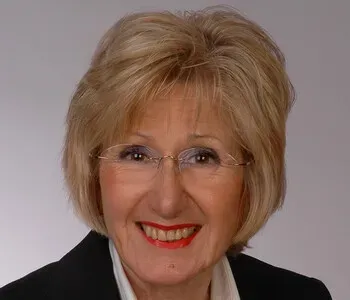 Porträt von Gabriele Mast (Mecklenburgische Versicherung)