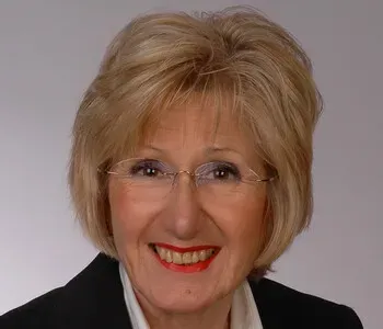 Porträt von Gabriele Mast (Mecklenburgische Versicherung)