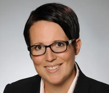 Porträt von Julia Kaufmann (Mecklenburgische Versicherung)