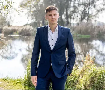 Porträt von Maximilian Düsing (Mecklenburgische Versicherung) Porträt von Maximilian Düsing (Mecklenburgische Versicherung)