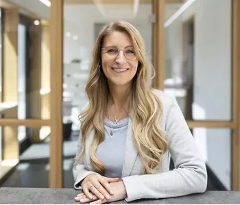 Porträt von Bianca Biereke (Mecklenburgische Versicherung)