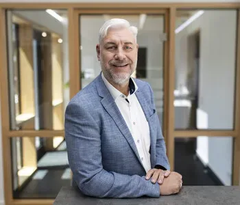 Porträt von Steffen Schill (Mecklenburgische Versicherung) Porträt von Steffen Schill (Mecklenburgische Versicherung)