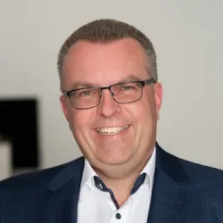 Porträt von Andreas Rethagen (Mecklenburgische Versicherung)