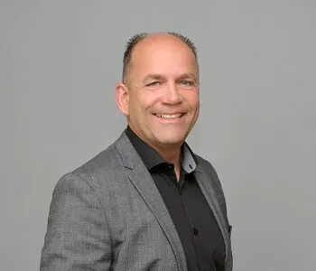 Porträt von Ronny Schmidt (Mecklenburgische Versicherung) Porträt von Ronny Schmidt (Mecklenburgische Versicherung)