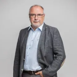 Porträt von Axel Hartmann (Mecklenburgische Versicherung)