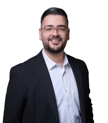 Porträt von Azad Yapici (Mecklenburgische Versicherung)