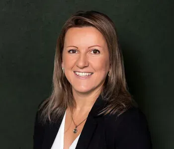 Porträt von Brigitte Mayr (Mecklenburgische Versicherung) Porträt von Brigitte Mayr (Mecklenburgische Versicherung)