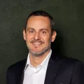 Porträt von Benjamin Sommer (Mecklenburgische Versicherung)