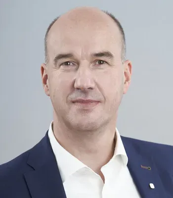 Porträt von Bernd König (Mecklenburgische Versicherung) Porträt von Bernd König (Mecklenburgische Versicherung)