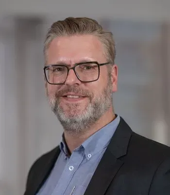 Porträt von Bernhard Stüwe (Mecklenburgische Versicherung) Porträt von Bernhard Stüwe (Mecklenburgische Versicherung)