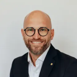 Porträt von Björn Bachert (Mecklenburgische Versicherung)