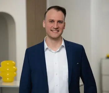 Porträt von Marcel Hüttner (Mecklenburgische Versicherung)