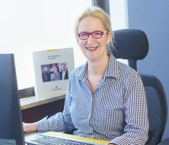 Porträt von Yvonne Stiens (Mecklenburgische Versicherung)