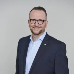 Porträt von Christian Drefs (Mecklenburgische Versicherung)