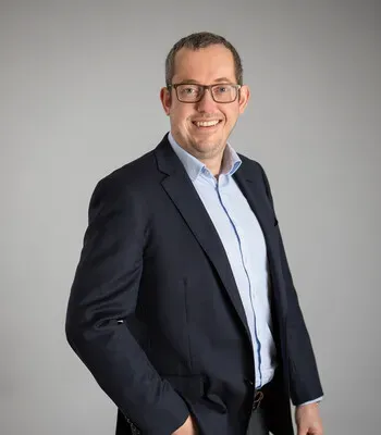 Porträt von Christopher Rolfs (Mecklenburgische Versicherung)