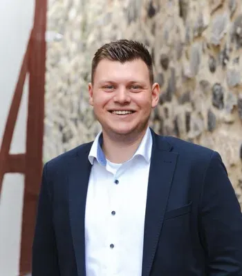 Porträt von Colin Greb (Mecklenburgische Versicherung) Porträt von Colin Greb (Mecklenburgische Versicherung)