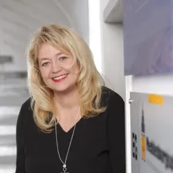 Porträt von Dagmar Gödde (Mecklenburgische Versicherung)