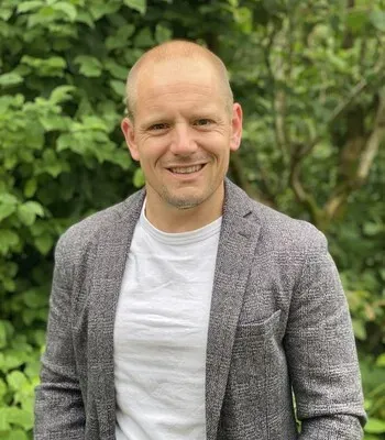 Porträt von Daniel Felsing (Mecklenburgische Versicherung)