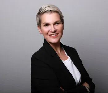 Porträt von Sophia Wollatz (Mecklenburgische Versicherung)