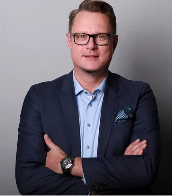 Porträt von Daniel Wollatz (Mecklenburgische Versicherung)