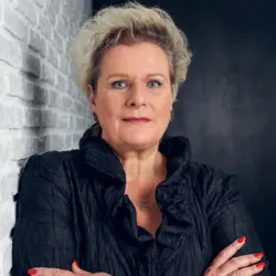 Porträt von Daniela Friedrich-Kaya (Mecklenburgische Versicherung)