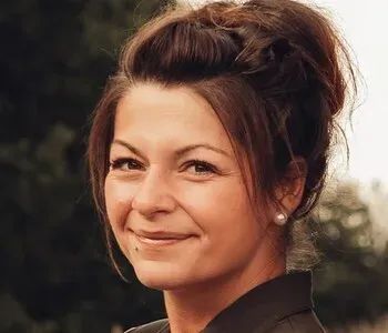 Porträt von Julia Griga (Mecklenburgische Versicherung) Porträt von Julia Griga (Mecklenburgische Versicherung)