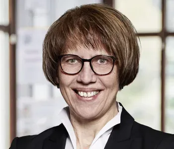 Porträt von Petra Schneider (Mecklenburgische Versicherung)