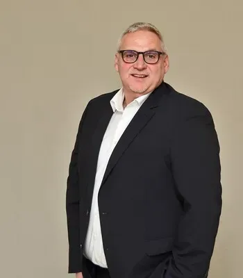 Porträt von Dirk Kleemann (Mecklenburgische Versicherung)