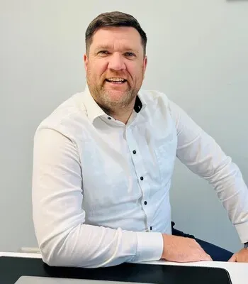 Porträt von Dirk Laeven (Mecklenburgische Versicherung)