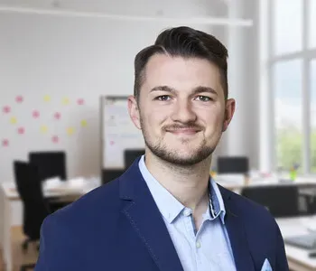 Porträt von Tobias Rath (Mecklenburgische Versicherung) Porträt von Tobias Rath (Mecklenburgische Versicherung)