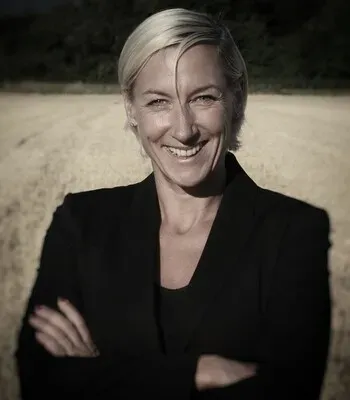 Porträt von Ellen Krämer (Mecklenburgische Versicherung) Porträt von Ellen Krämer (Mecklenburgische Versicherung)