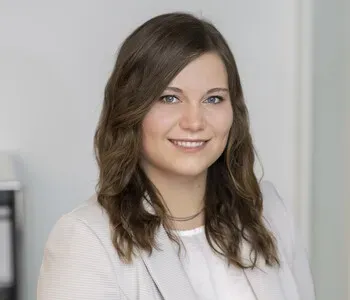 Porträt von Lucie Brinke (Mecklenburgische Versicherung)