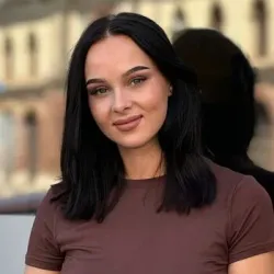 Porträt von Emilia Perlmann (Mecklenburgische Versicherung)