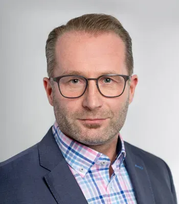 Porträt von Enrico Predel (Mecklenburgische Versicherung) Porträt von Enrico Predel (Mecklenburgische Versicherung)