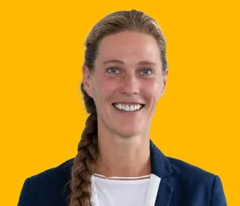 Porträt von Peggy Neitzel (Mecklenburgische Versicherung)