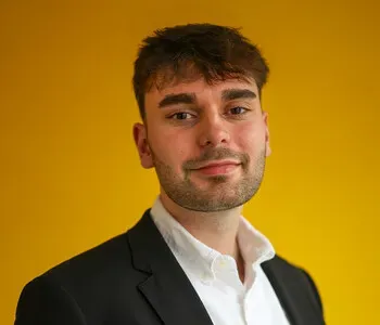 Porträt von Vincent Piske (Mecklenburgische Versicherung)