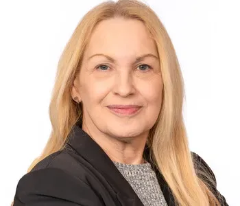 Porträt von Christine Raatz (Mecklenburgische Versicherung)