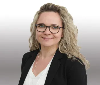 Porträt von Peggy Broda-Tornehl (Mecklenburgische Versicherung)