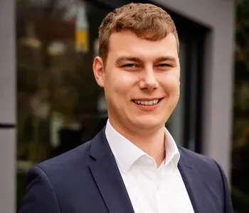 Porträt von Maximilian Kratzenberg (Mecklenburgische Versicherung)