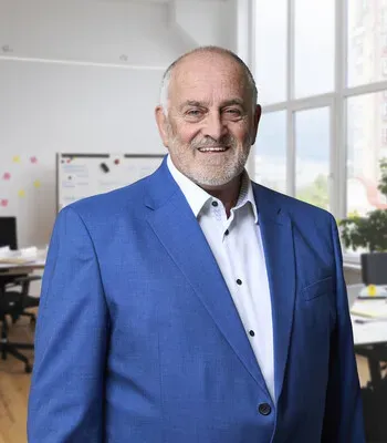 Porträt von Hans-Dieter Melcher (Mecklenburgische Versicherung) Porträt von Hans-Dieter Melcher (Mecklenburgische Versicherung)