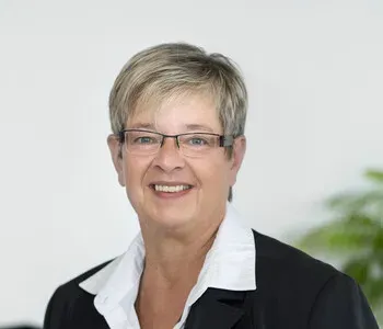 Porträt von Anette Knauff (Mecklenburgische Versicherung) Porträt von Anette Knauff (Mecklenburgische Versicherung)