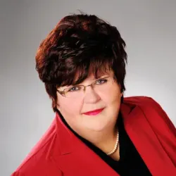 Porträt von Hardina Madl (Mecklenburgische Versicherung)