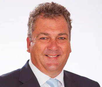 Porträt von Eric van Hattum (Mecklenburgische Versicherung)