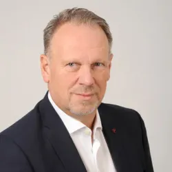 Porträt von Holger Tomanek (Mecklenburgische Versicherung)