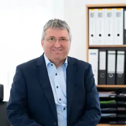 Porträt von Holger Weishaupt (Mecklenburgische Versicherung)