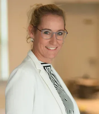 Porträt von Ines Ahlfeldt (Mecklenburgische Versicherung)